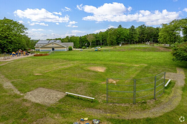 Union Elementary School in Union, CT serves about 60 students in grades Kindergarten through 8th.
