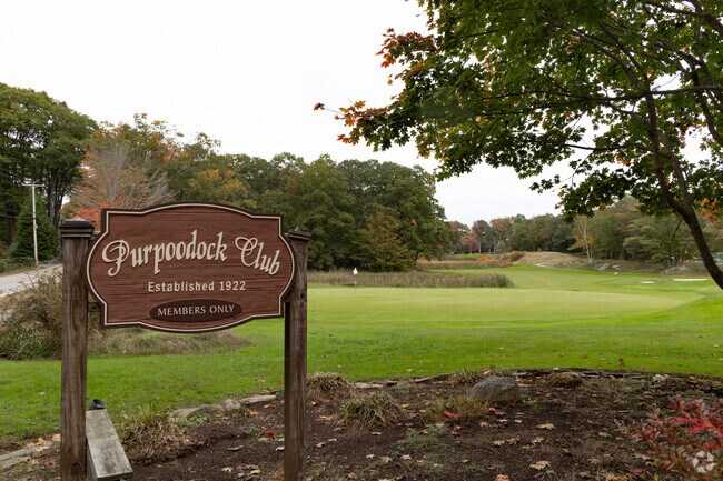 Purpoodock Club is a highly rated golf course near Stanwood Park.