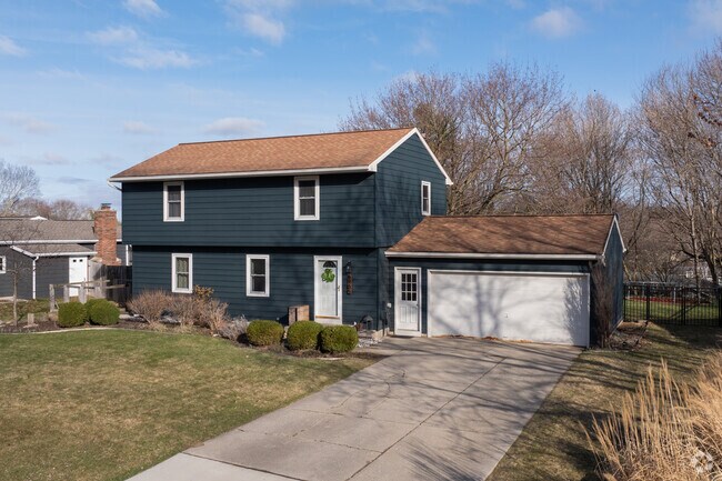 The residential areas of Ada have quite a few raised ranch style homes mixed throughout.