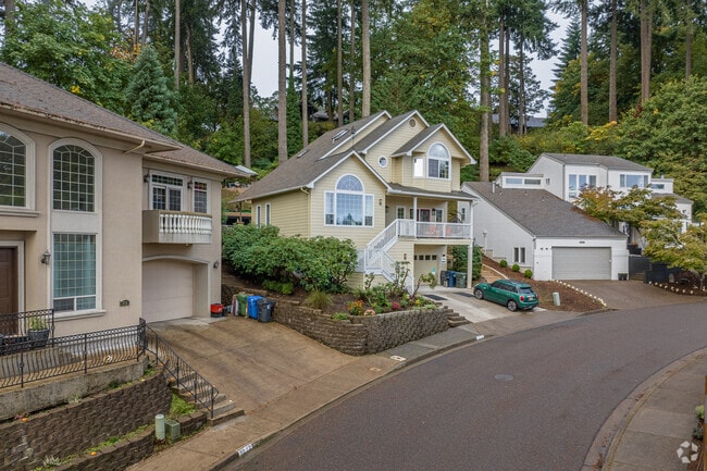 A row of contemporary houses in the Crest Drive Neighborhood in Eugene.
