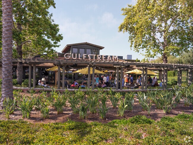 Corona Del Mar Plaza features top restaurants, like local seafood spot, Gulfstream.