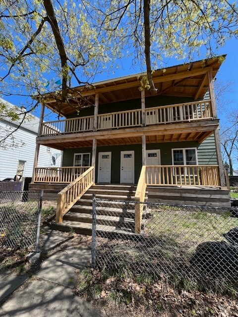 1387 E 43rd St unit UP, Cleveland, OH 44103 - photo 1