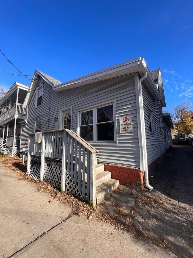 72 Hyde St unit 72 Hyde Street 2, Burlington, VT 05401 - photo 5