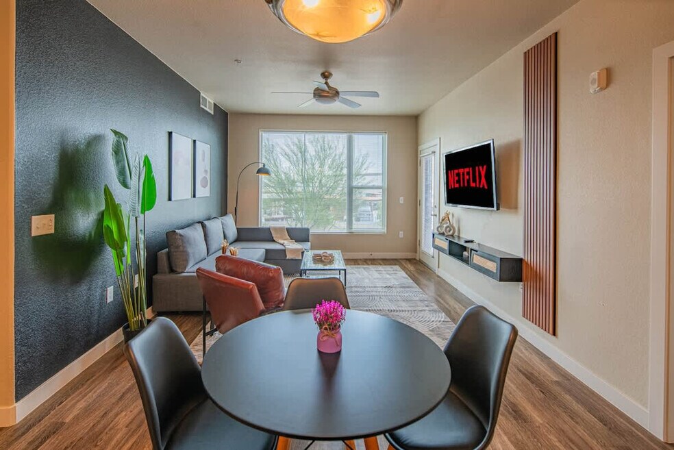 1890 S Country Club Way unit ID1263149P, Tempe, AZ 85281 - photo 1