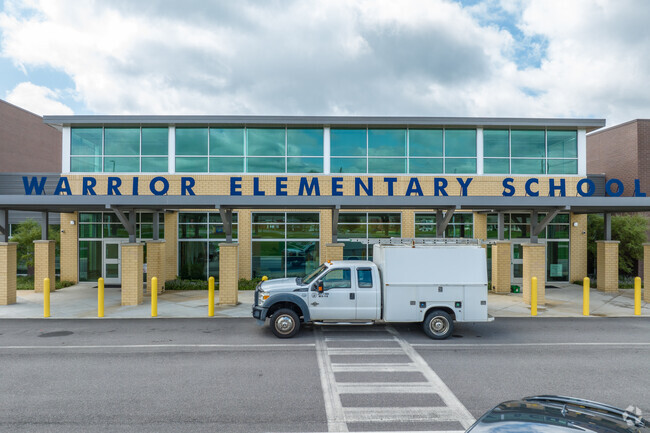 Warrior Elementary School has a 16:1 student teacher ratio.