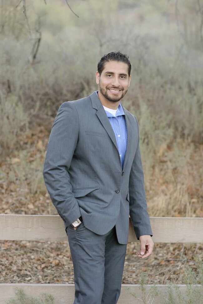 Agent Photo