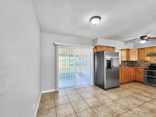 5773 56th Terrace N, Saint Petersburg, FL 33709 - photo 4