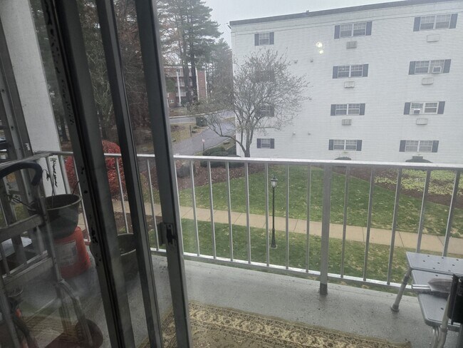 36 Greentree Ln unit 27, South Weymouth, MA 02190 - photo 4