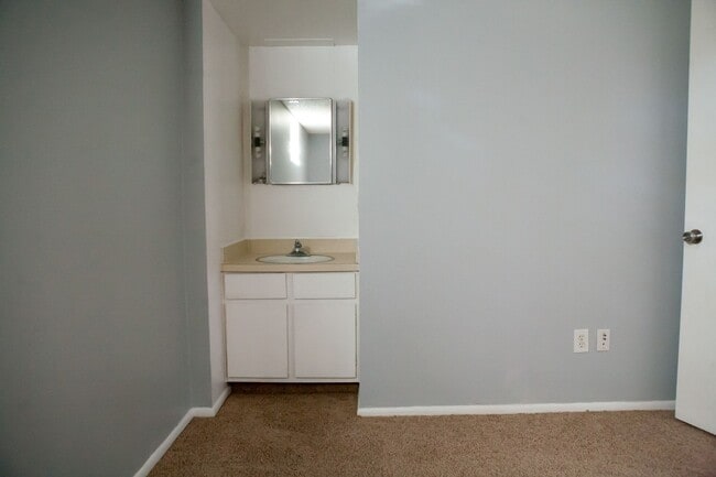 1685 S Kenton Way, Aurora, CO 80012 - photo 3