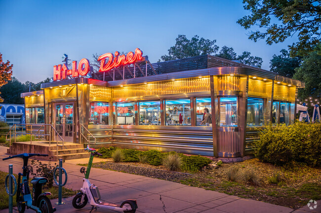 Hi-Lo Diner is an eatery with a classic americana appearance.