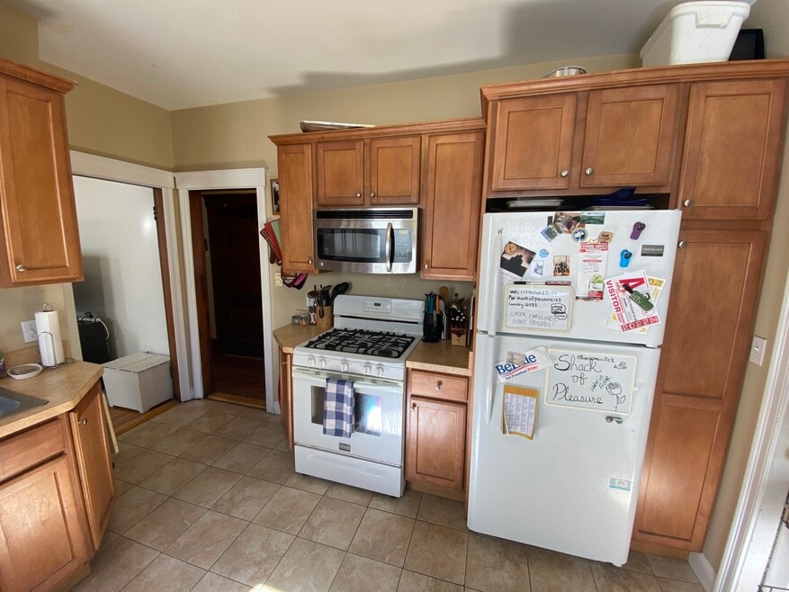 224 Holland St unit 3, Rochester, NY 14605 - photo 1