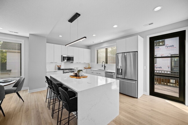 4844 Ingersoll Ave, Des Moines, IA 50312 - photo 4