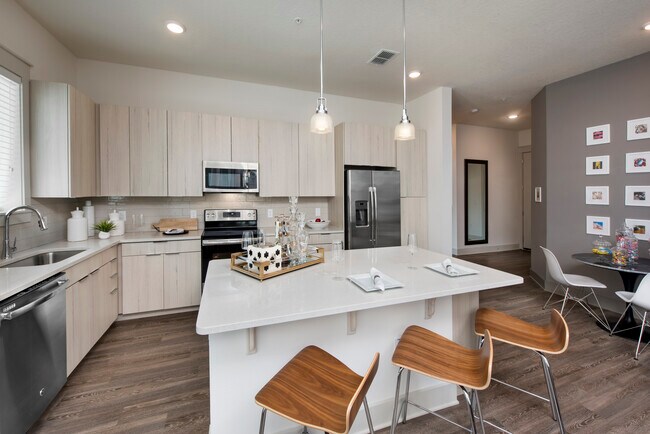 Arcos, Sarasota, FL 34236 - photo 6