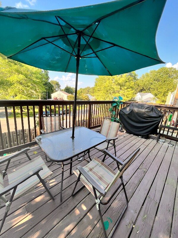 12036 Stallion Ct, Woodbridge, VA 22192 - photo 2