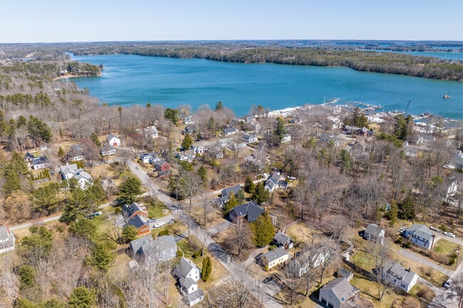 Freeport mixes coastal homes with a compact village by the harbor.