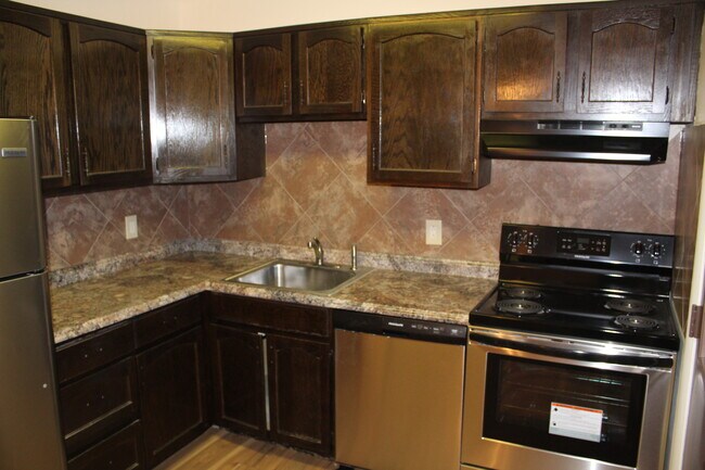 56 Saratoga Ct, Wilkes Barre, PA 18702 - photo 6