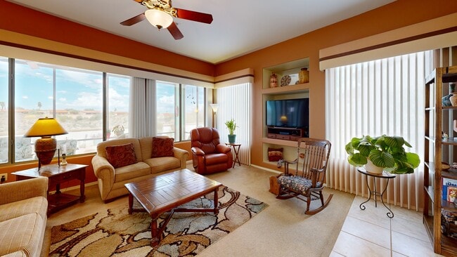 5090 S Via Loma Verde, Green Valley, AZ 85622 - photo 3