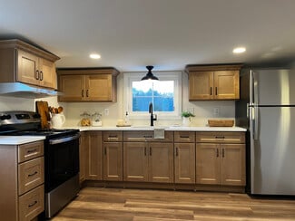 210 E Canal St Unit A (2nd floor), Hummelstown, PA 17036