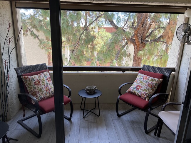 balcony