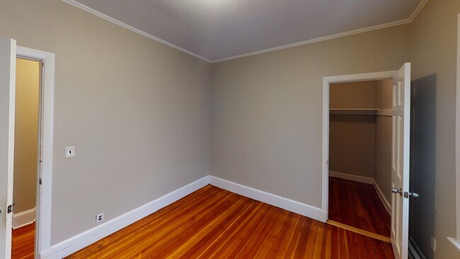 1011 Washington St unit 2, Newtonville, MA 02460 - photo 4