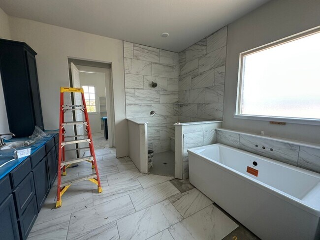 424 Texas Sage Trail, Weatherford, TX 76085 - photo 6