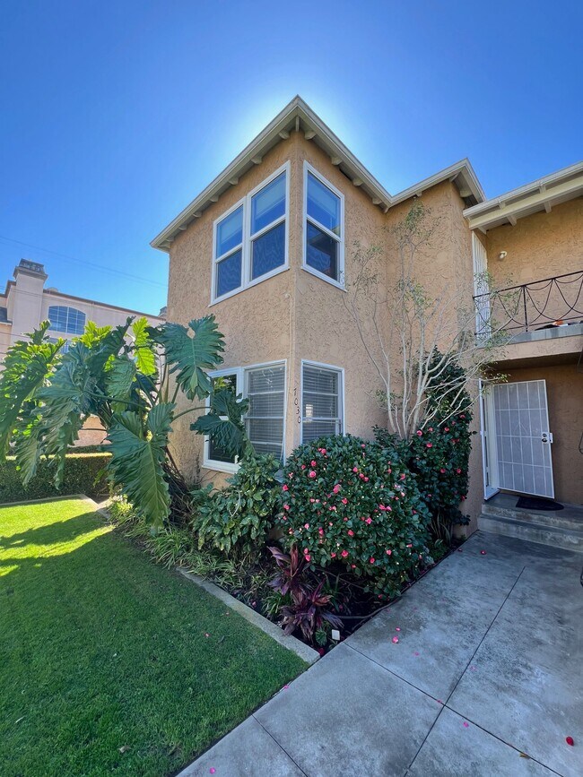 7026 Flight Ave unit 7026, Los Angeles, CA 90045 - photo 2