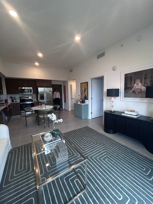 1921 Pierce St unit A3, Hollywood, FL 33020 - photo 2