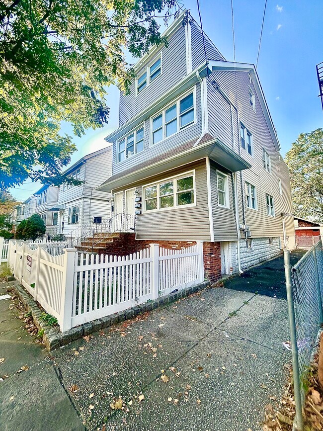 205 N 16th St unit A, Bloomfield, NJ 07003 - photo 3