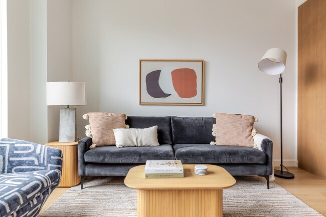 655 Union St unit FL9-ID2197, Brooklyn, NY 11215 - photo 2