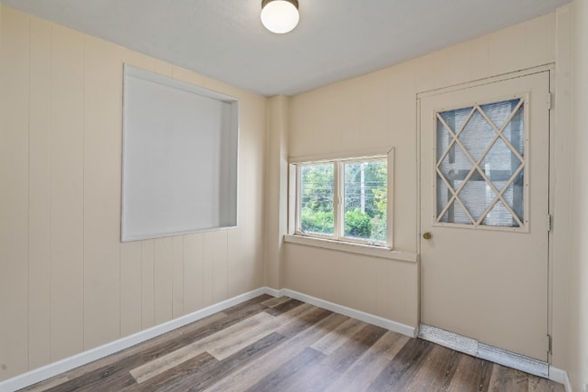 366 N Main St, Houston, PA 15342 - photo 6