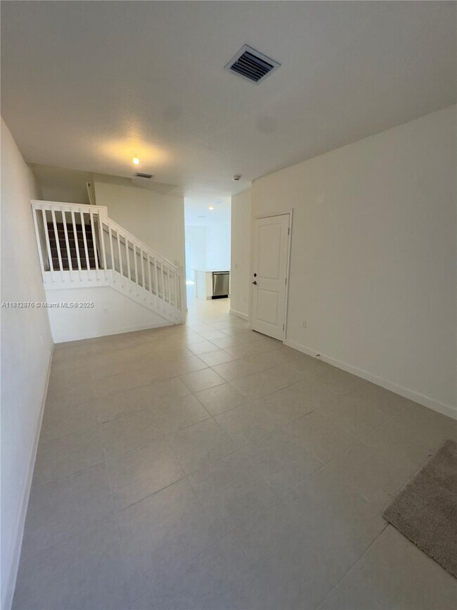 144 SW 184th Way, Pembroke Pines, FL 33029 - photo 2