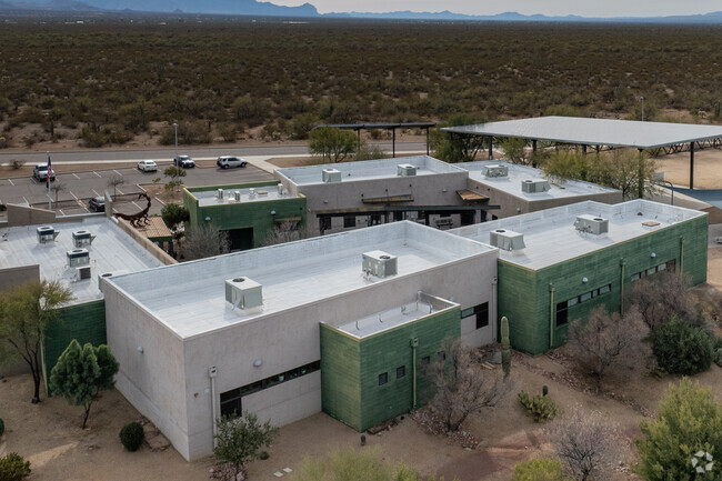 Pantano High School provides students with a well-balanced and challenging education program.