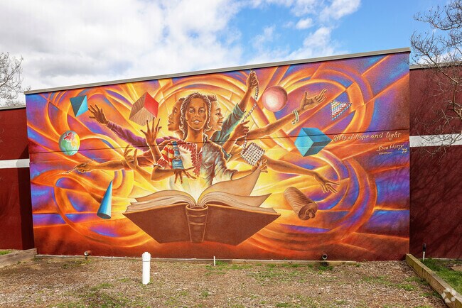 Granby Street murals add color to Norfolk near Belvedere.