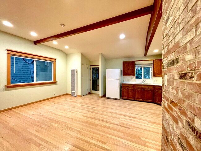 3869 Mclaughlin Ave unit Rear, Los Angeles, CA 90066 - photo 7