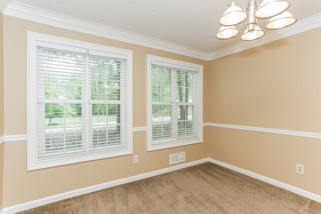 520 Gregory Manor Dr SW, Smyrna, GA 30082 - photo 6