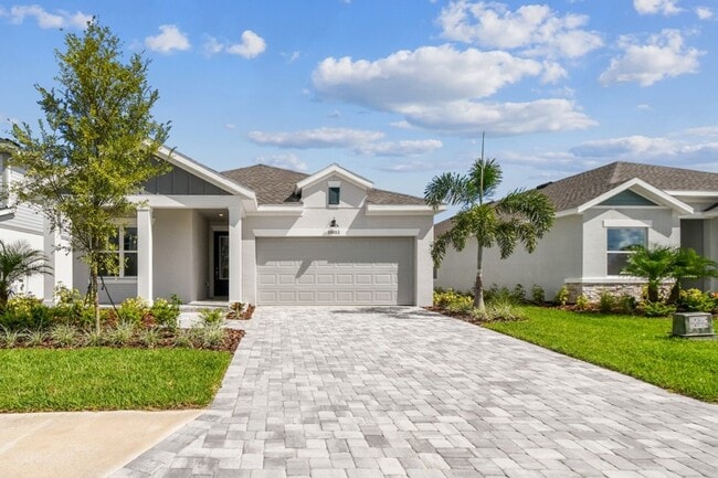 10653 Crescent Creek Crossing, Parrish, FL 34219 - photo 2