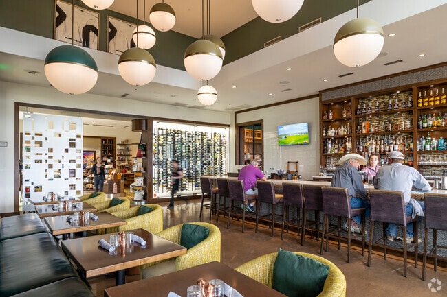 Grab some food after a round of golf at Rio Verde’s Needle Rock Kitchen and Tap.
