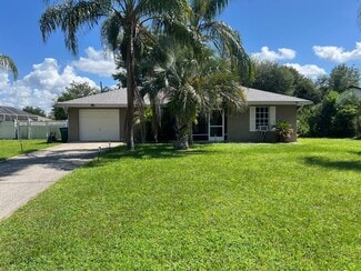 215 Hedgewood Ave, Deltona, FL 32738