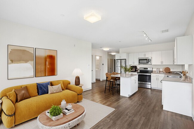 The Beverly Collection: Link 480, Beverly, MA 01915 - photo 4