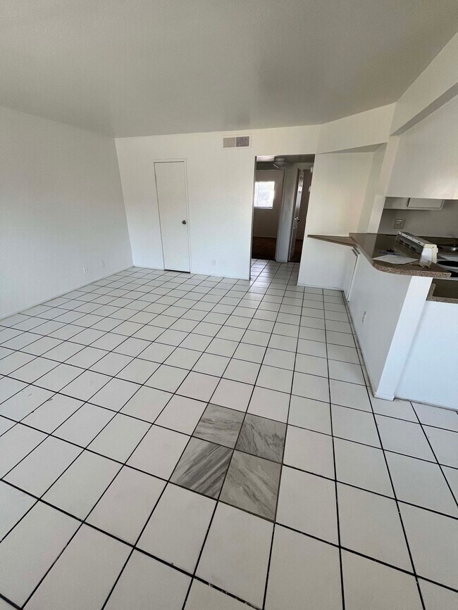 4980 Apollostar Ct Unit 1, Las Vegas, NV 89115