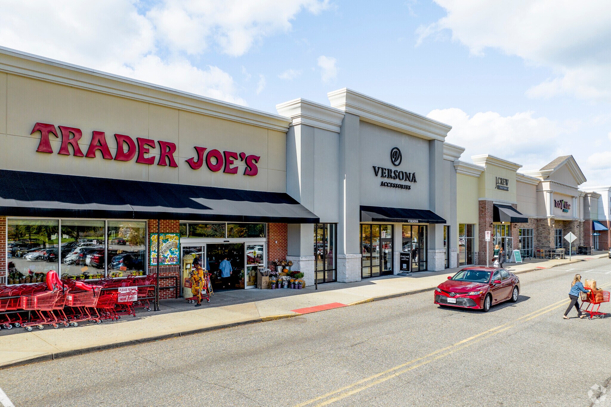 Windsor locals enjoy quick and easy access to all kinds of shopping closeby.