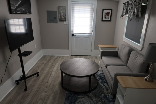 4119 Lasalle St unit Caldwell Estates, New Orleans, LA 70115 - photo 2