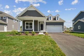 207 Isleta Dr, Pataskala, OH 43062