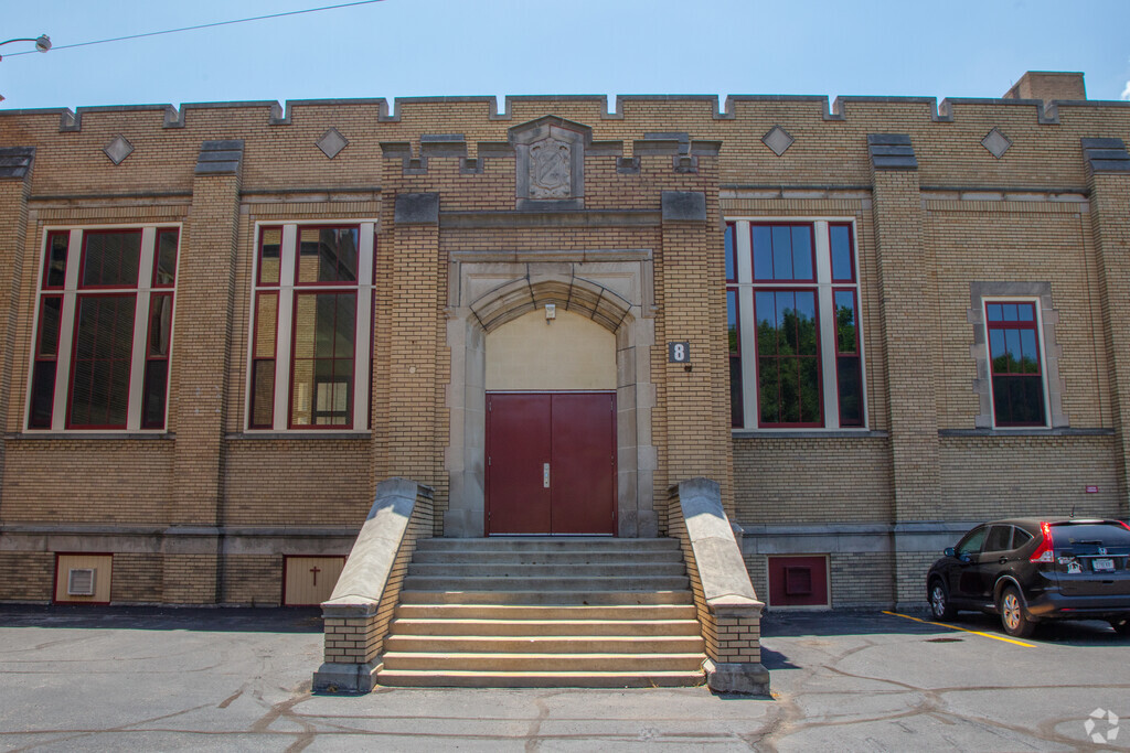 Most Precious Blood Catholic School front entrance in Bloomingdale.