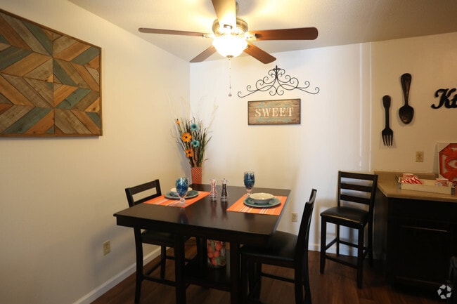 River Chase, Florissant, MO 63031 - photo 2