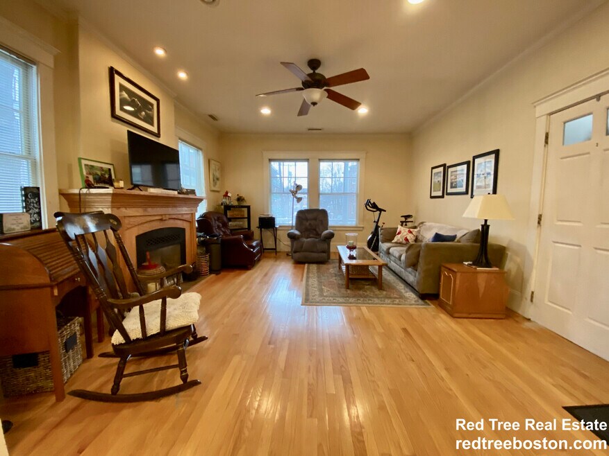 24 Grovenor Rd unit 1, Jamaica Plain, MA 02130 - photo 1