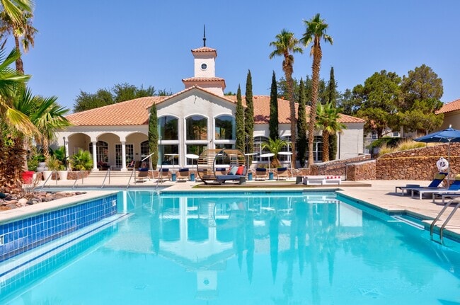 Resort Style Swimming Pool
