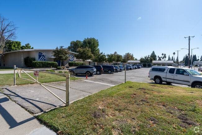Danube Ave Elementary is an island of cultural diversity and academic excellence.