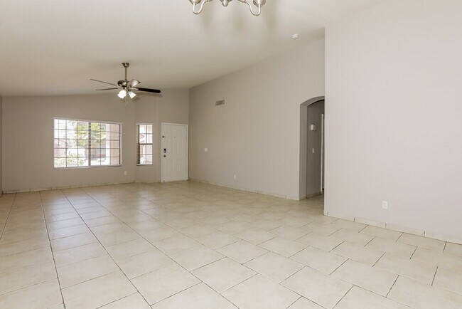 743 S Del Rio Ct, Apache Junction, AZ 85120 - photo 4