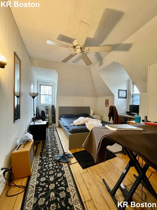 33 Imrie Rd, Allston, MA 02134 - photo 7